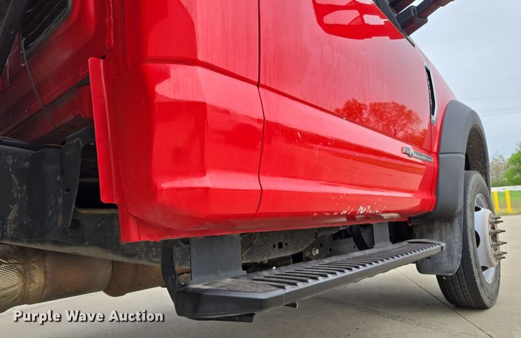 image for item EM7086 2019 Ford  F550 Super Duty XL flatbed truck