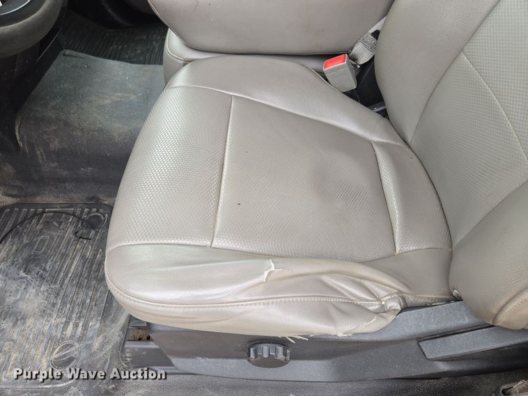 image for item EM7086 2019 Ford  F550 Super Duty XL flatbed truck