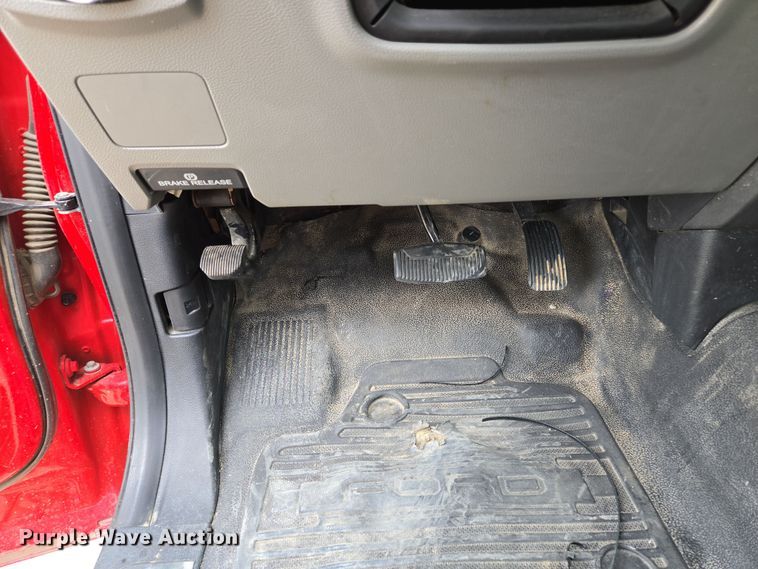 image for item EM7086 2019 Ford  F550 Super Duty XL flatbed truck