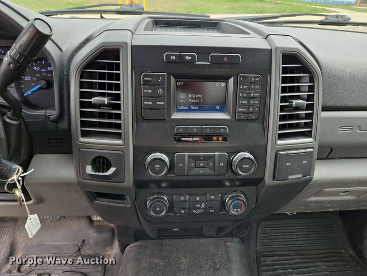 image for item EM7086 2019 Ford  F550 Super Duty XL flatbed truck