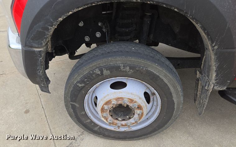 image for item EM7086 2019 Ford  F550 Super Duty XL flatbed truck