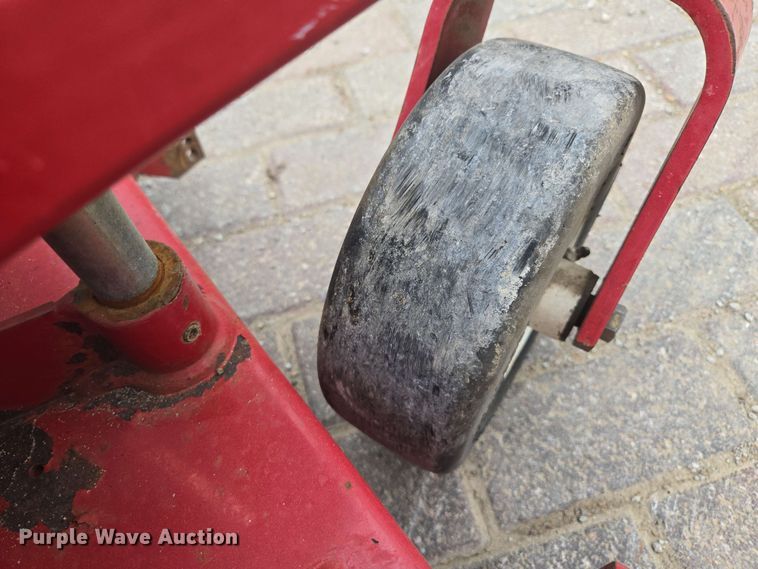 image for item EM7231 Exmark Turf Tracer HP lawn mower