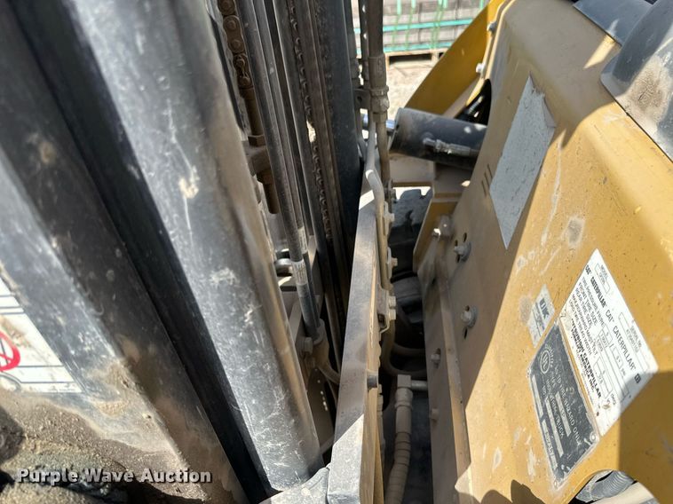 image for item EN3024 Caterpillar GP25N forklift