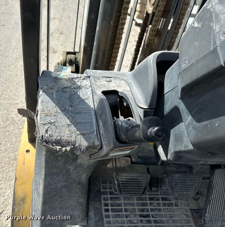 image for item EN3024 Caterpillar GP25N forklift