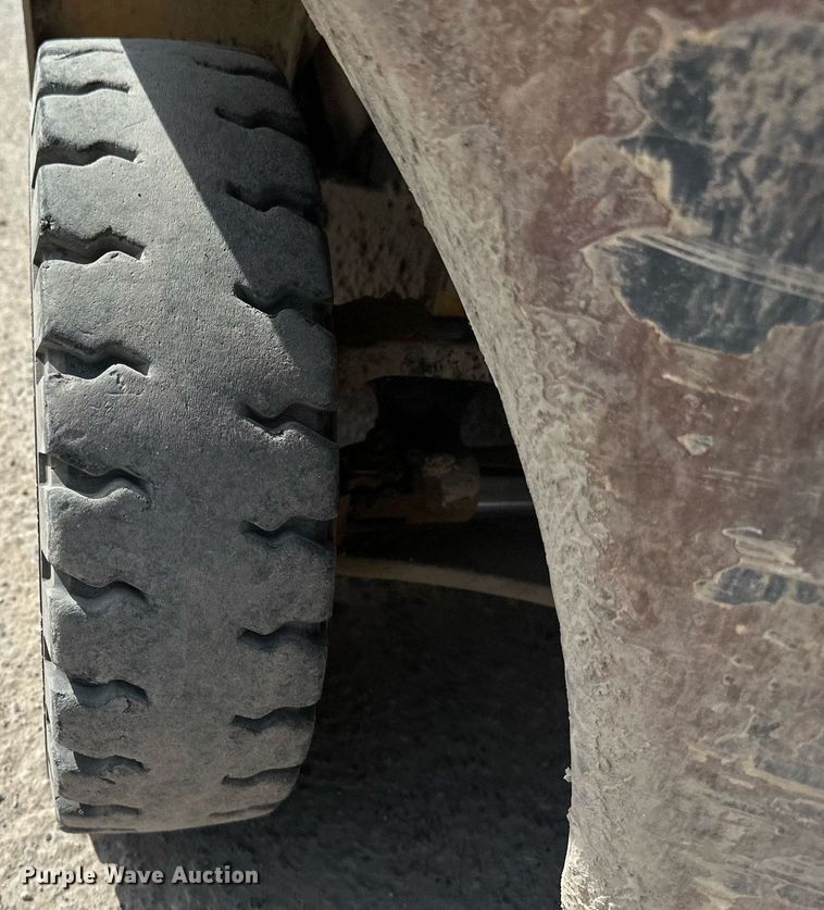 image for item EN3024 Caterpillar GP25N forklift