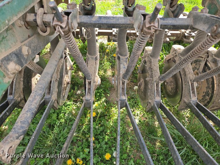 image for item EN3583 John Deere 8300217D grain drill