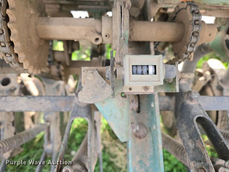 image for item EN3583 John Deere 8300217D grain drill