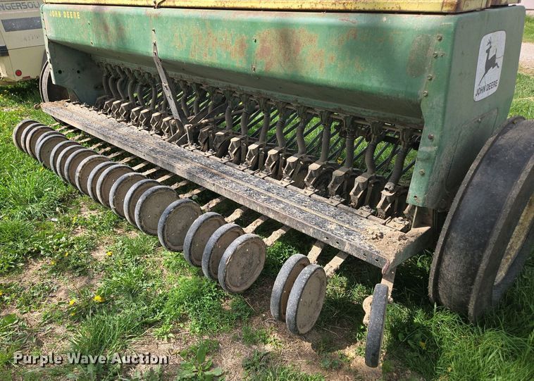 image for item EN3583 John Deere 8300217D grain drill