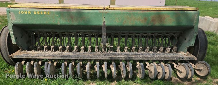 image for item EN3583 John Deere 8300217D grain drill