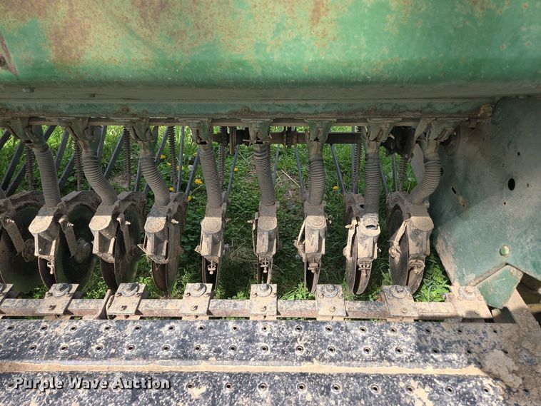 image for item EN3583 John Deere 8300217D grain drill