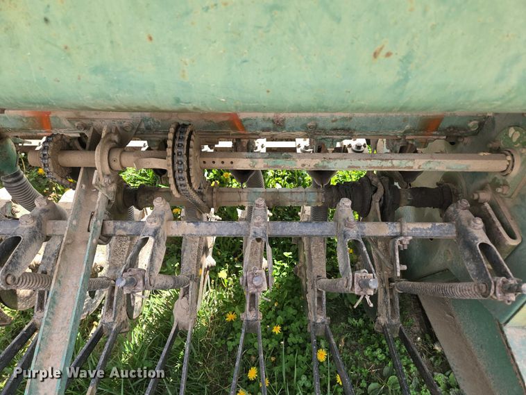 image for item EN3583 John Deere 8300217D grain drill