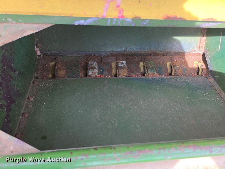 image for item EN3583 John Deere 8300217D grain drill