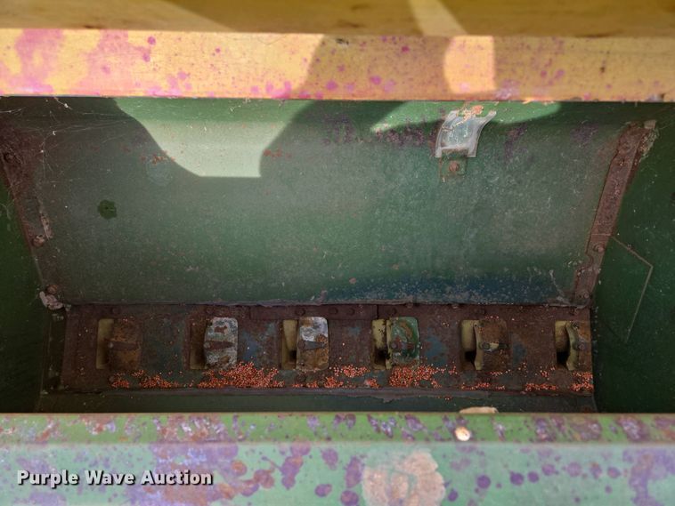 image for item EN3583 John Deere 8300217D grain drill