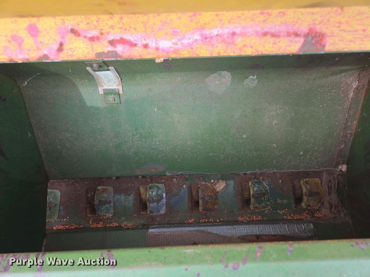 image for item EN3583 John Deere 8300217D grain drill