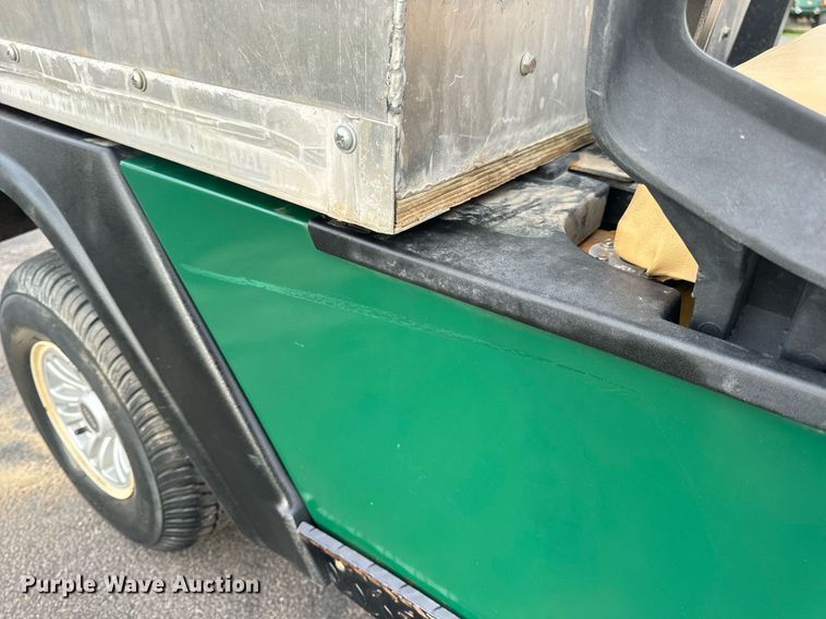 image for item EN4507 Cushman Refresher 1200 golf cart