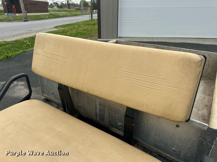 image for item EN4507 Cushman Refresher 1200 golf cart