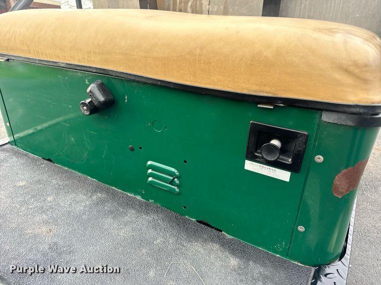 image for item EN4507 Cushman Refresher 1200 golf cart