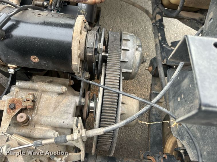 image for item EN4507 Cushman Refresher 1200 golf cart