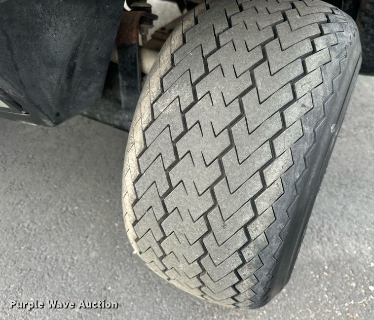 image for item EN4507 Cushman Refresher 1200 golf cart