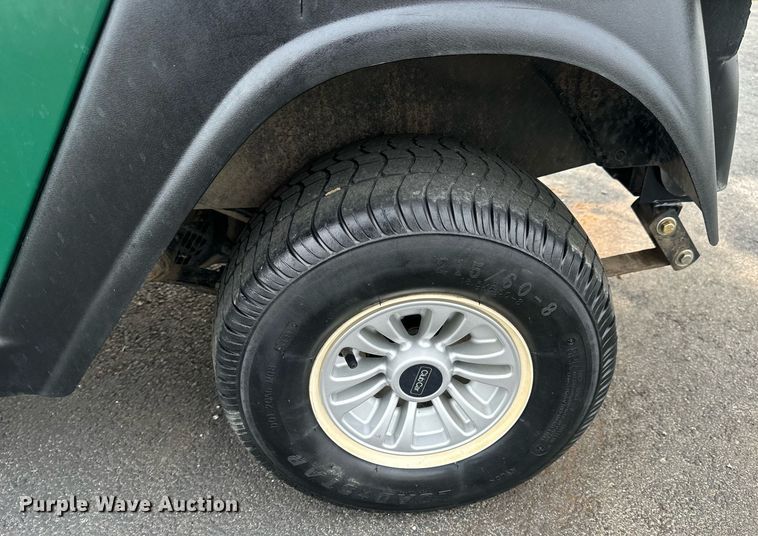 image for item EN4507 Cushman Refresher 1200 golf cart