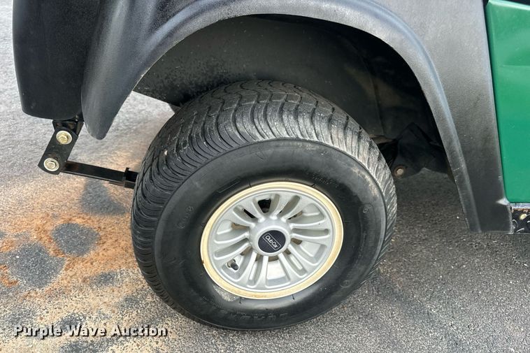 image for item EN4507 Cushman Refresher 1200 golf cart