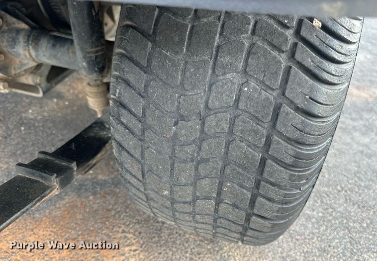 image for item EN4507 Cushman Refresher 1200 golf cart