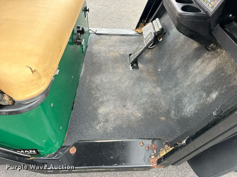 image for item EN4508 Cushman Hauler 1200 golf cart