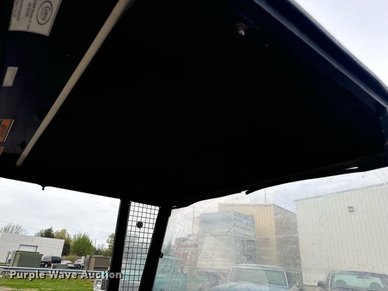 image for item EN4508 Cushman Hauler 1200 golf cart