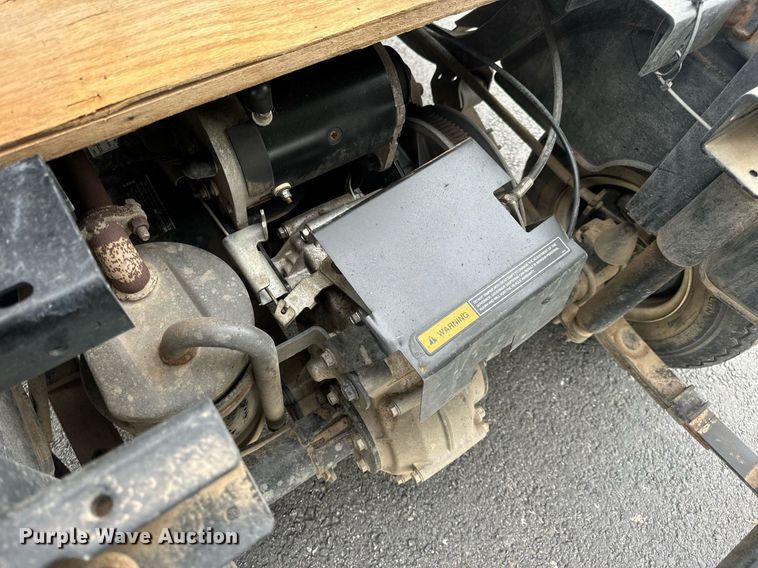 image for item EN4508 Cushman Hauler 1200 golf cart