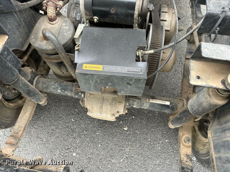 image for item EN4508 Cushman Hauler 1200 golf cart