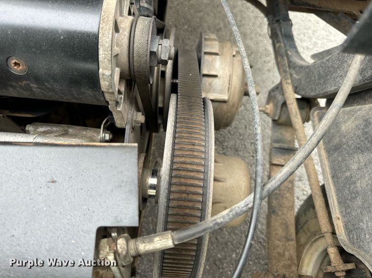 image for item EN4508 Cushman Hauler 1200 golf cart