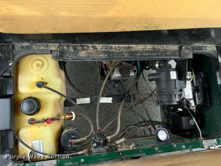 image for item EN4508 Cushman Hauler 1200 golf cart