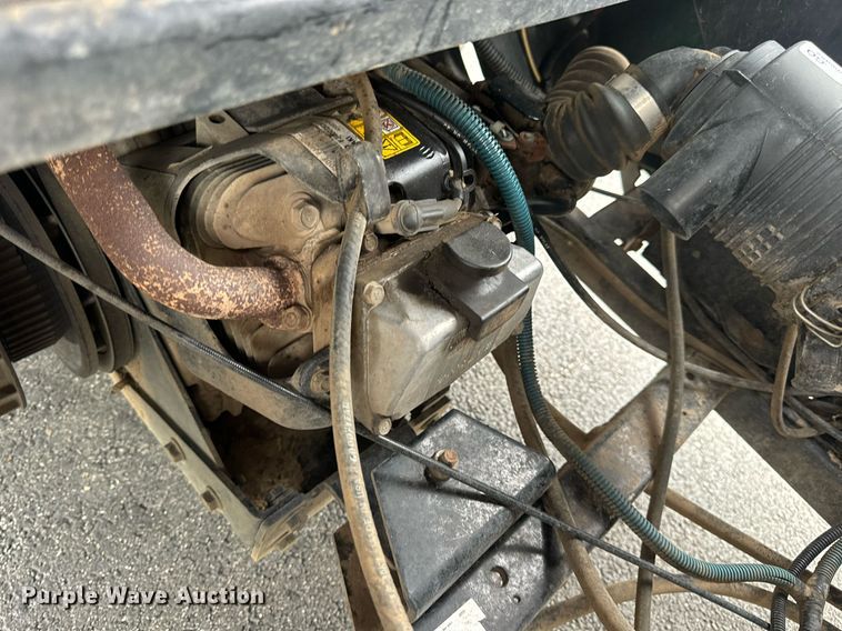 image for item EN4508 Cushman Hauler 1200 golf cart