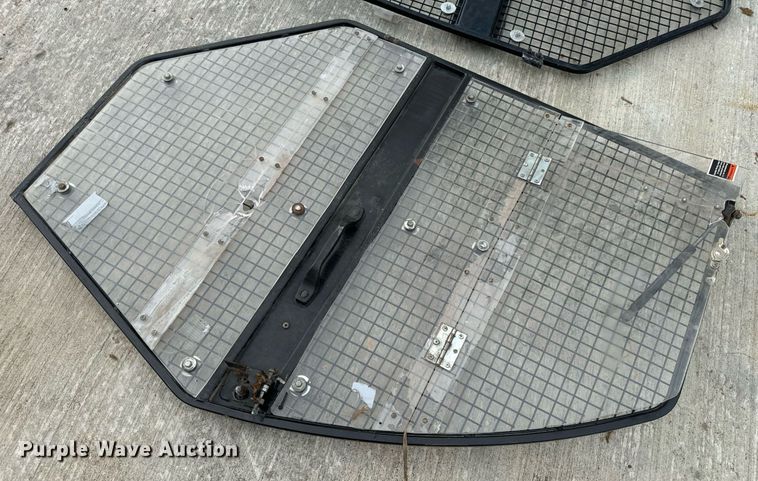 image for item EN4508 Cushman Hauler 1200 golf cart