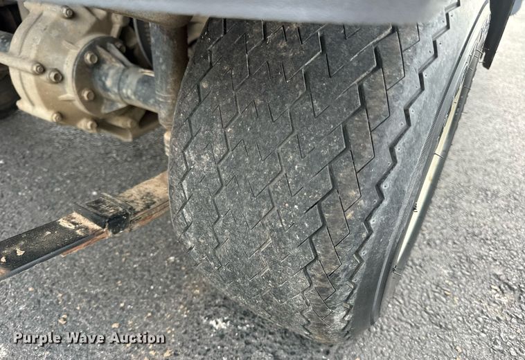 image for item EN4508 Cushman Hauler 1200 golf cart