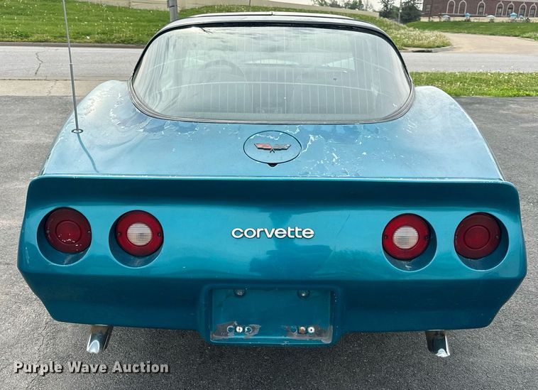 image for item EN4510 1982 Chevrolet Corvette 