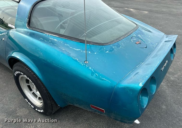 image for item EN4510 1982 Chevrolet Corvette 
