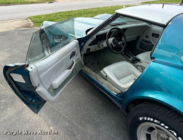 image for item EN4510 1982 Chevrolet Corvette 