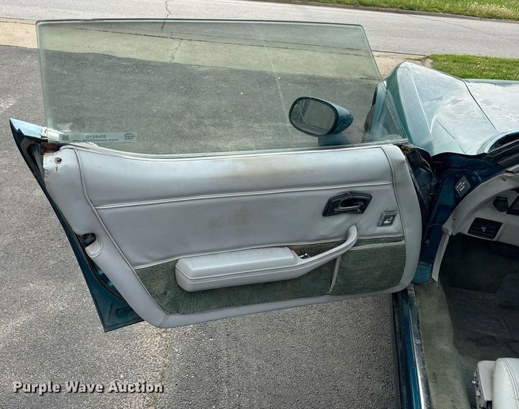 image for item EN4510 1982 Chevrolet Corvette 