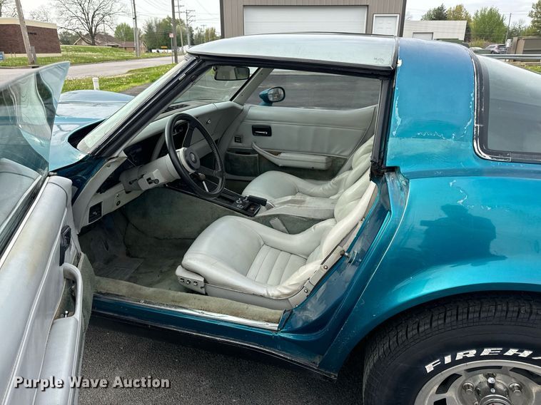 image for item EN4510 1982 Chevrolet Corvette 