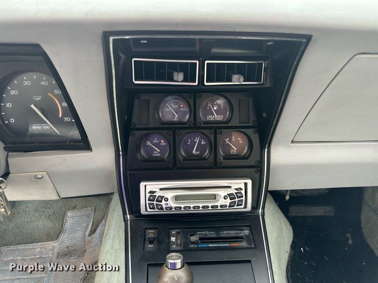 image for item EN4510 1982 Chevrolet Corvette 