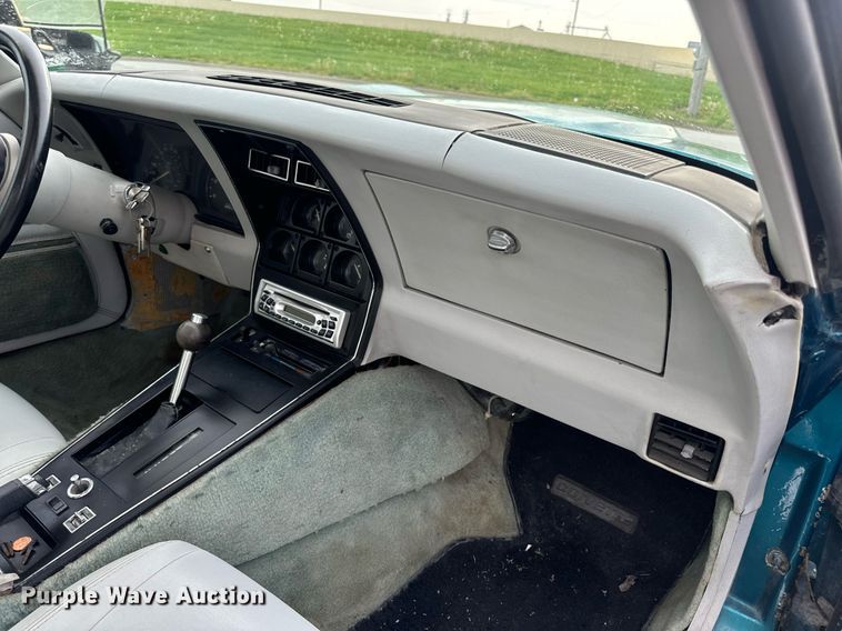 image for item EN4510 1982 Chevrolet Corvette 