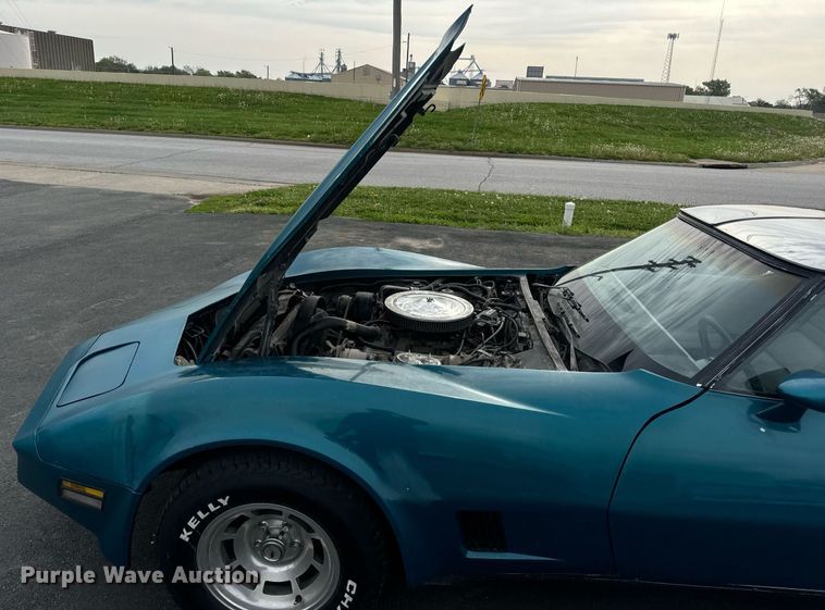 image for item EN4510 1982 Chevrolet Corvette 