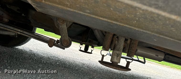 image for item EN4512 1996 Winnebago Adventure RV