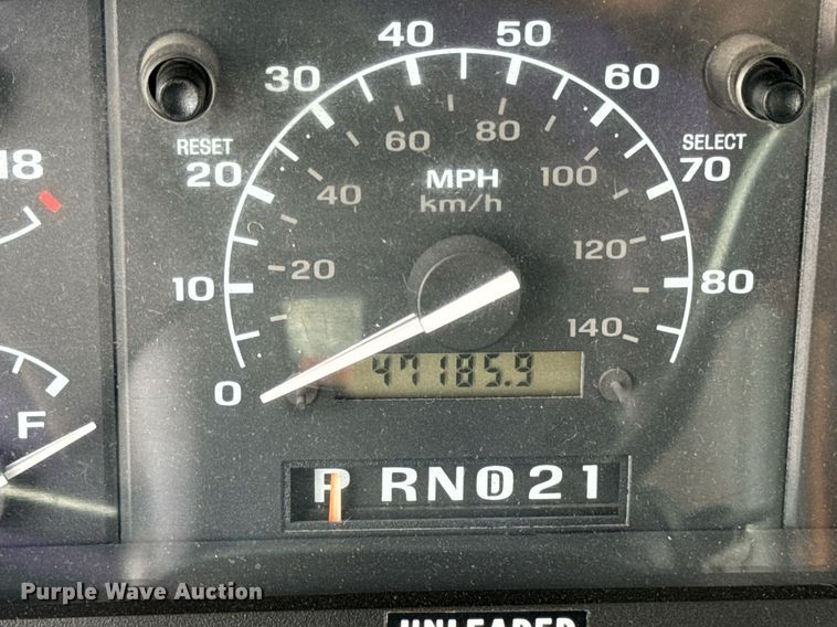 image for item EN4512 1996 Winnebago Adventure RV