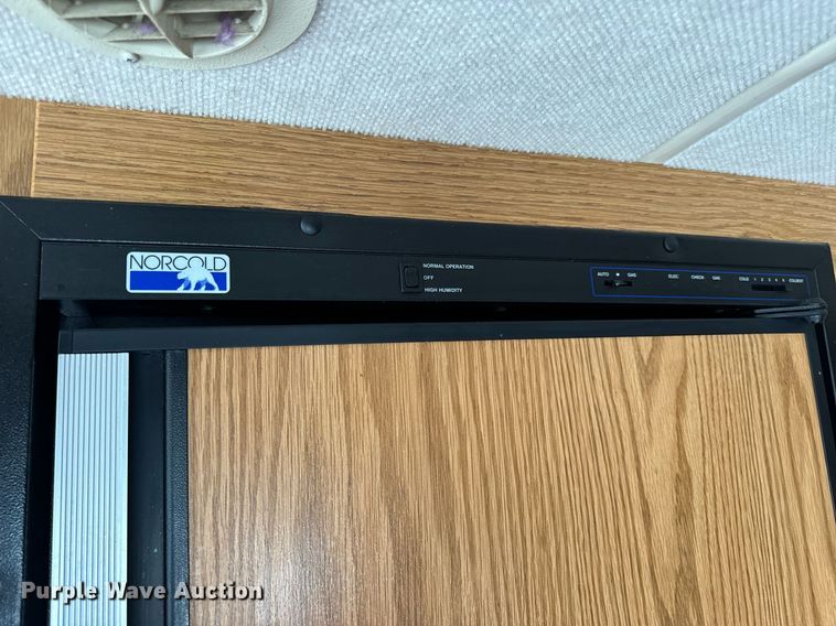 image for item EN4512 1996 Winnebago Adventure RV