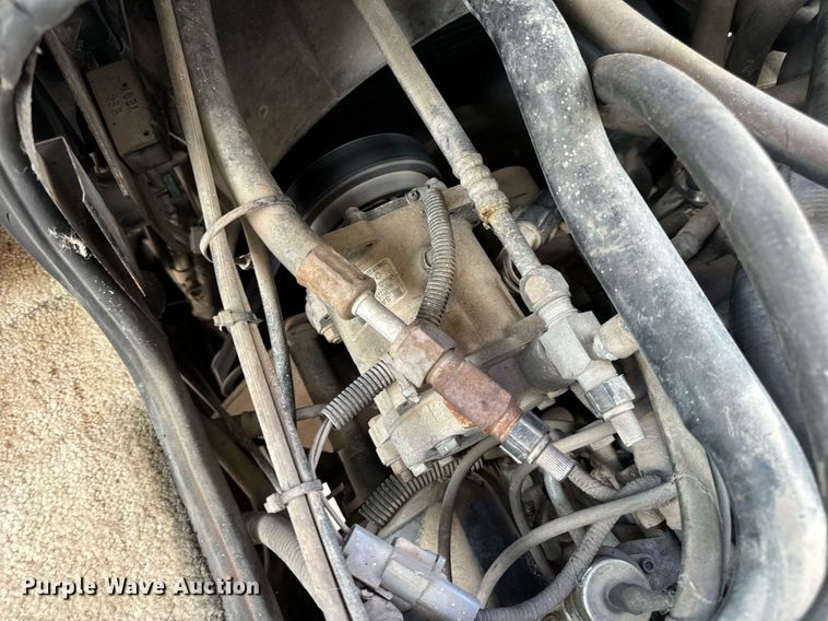 image for item EN4512 1996 Winnebago Adventure RV