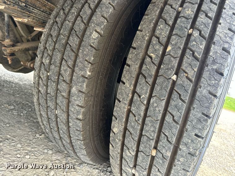 image for item EN4512 1996 Winnebago Adventure RV