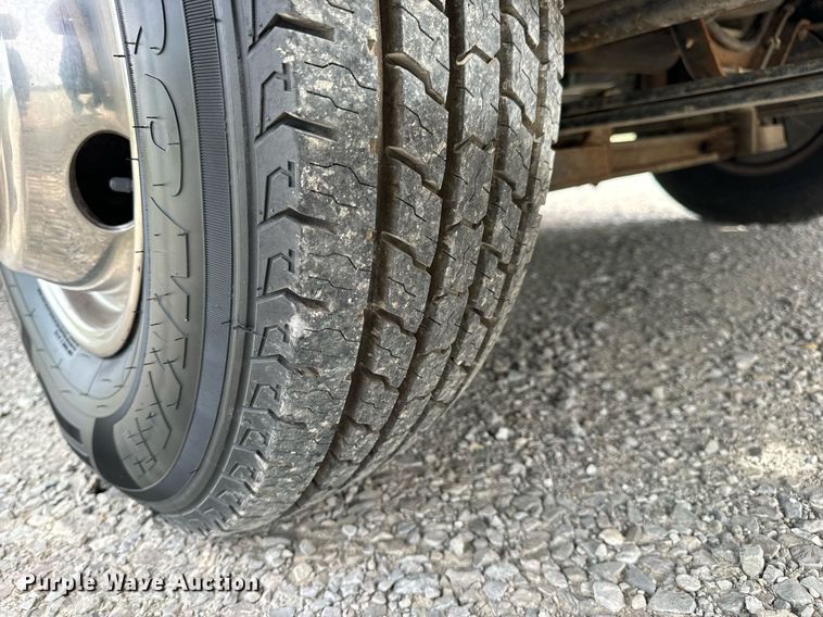 image for item EN4512 1996 Winnebago Adventure RV