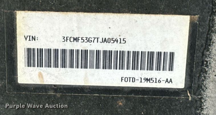 image for item EN4512 1996 Winnebago Adventure RV